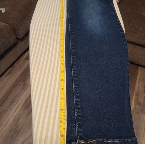 505 Levi's - Picture 4 of 8